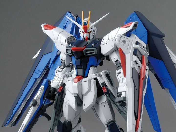 ZGMF-X10A Freedom Gundam Ver.2.0 box art