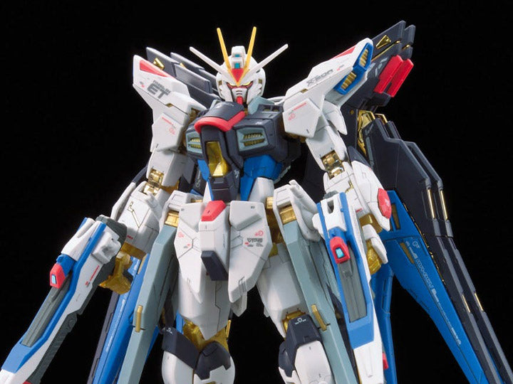 ZGMF-X20A Strike Freedom Gundam box art