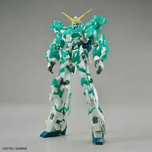 RX-0 Unicorn Gundam [Luminous Crystal Body] box art